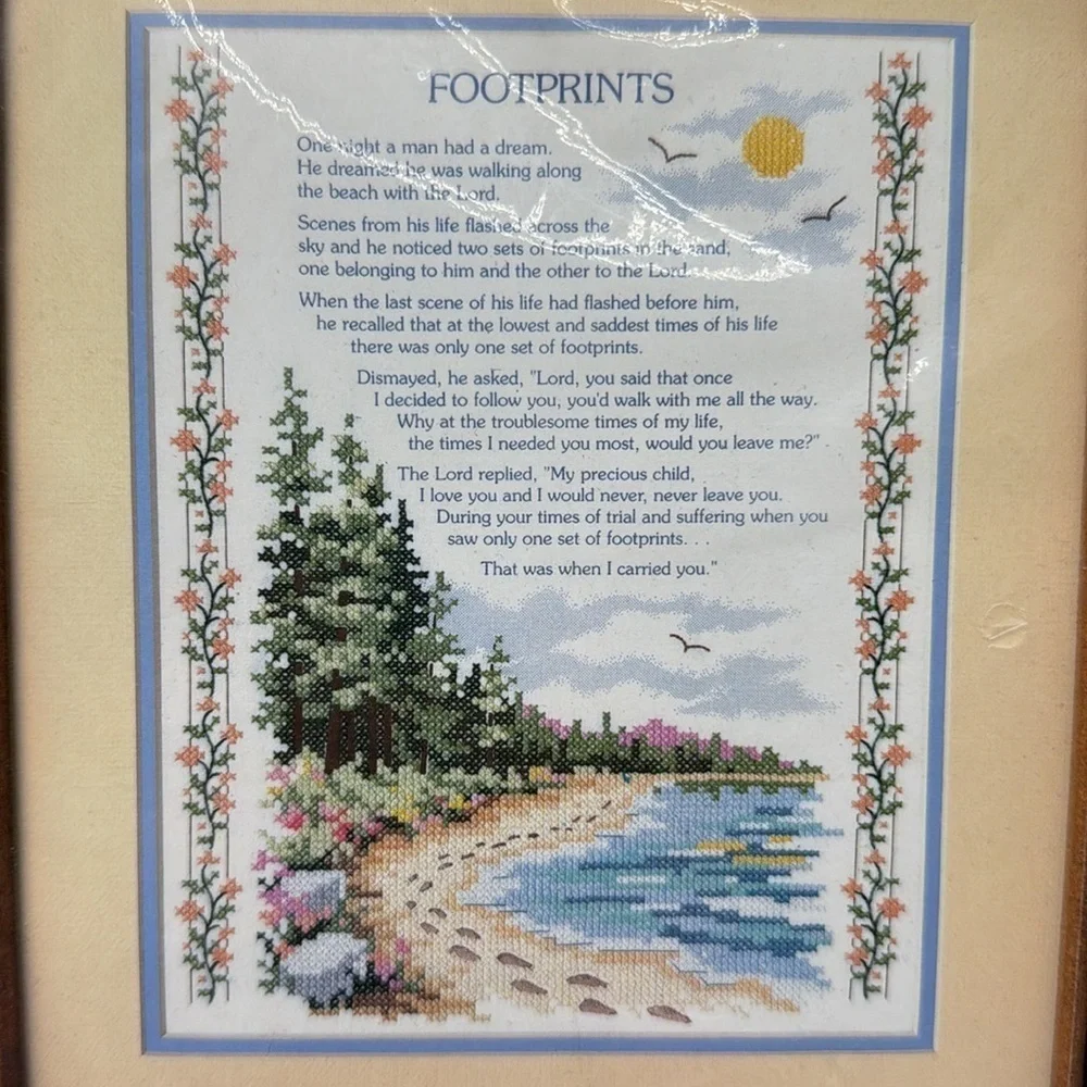 Vintage Unopened Dimensions Stamped Cross Stitch Kit FOOTPRINTS